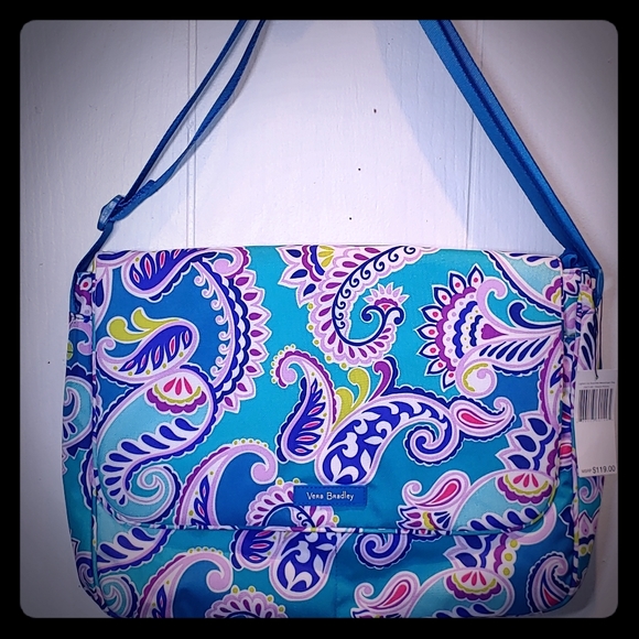 vera bradley essential messenger bag